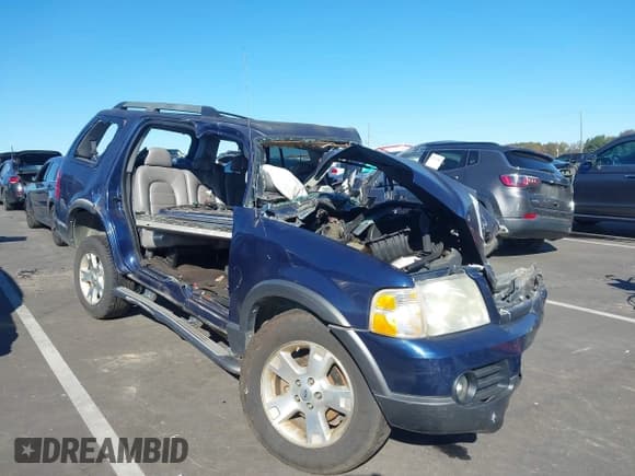 ✅ 2005 Ford Explorer XLT • VIN: 1FMZU63K25UA76598 • Lot: 43523527. Wystawiony na IAAI z przebiegiem Nie podano. Bezpłatny archiwum sprzedaży aukcyjnych z USA i szczegółowy raport historii pojazdu na DreamBid. Zdjęcie 1.