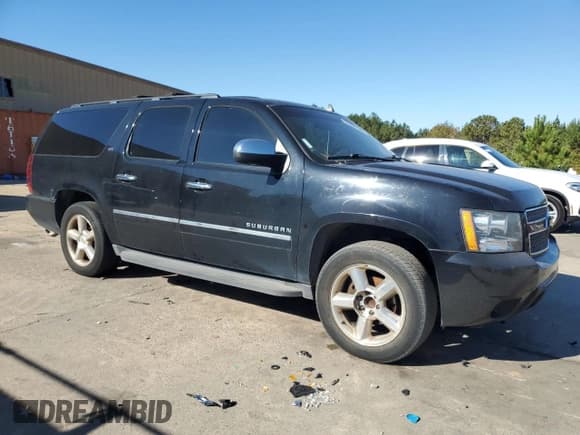 ✅ 2013 Chevrolet Suburban LTZ • VIN: 1GNSCKE08DR105799 • Lot: 93057155. Wystawiony na Copart z przebiegiem 257 010 mil. Bezpłatny archiwum sprzedaży aukcyjnych z USA i szczegółowy raport historii pojazdu na DreamBid. Zdjęcie 4.