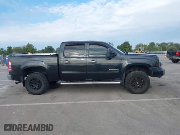 ✅ 2012 GMC Sierra 1500 SLT • VIN: 3GTP2WE74CG234093 • Lot: 43188398. Listed on IAAI with 102,898 mi. Free auction sales archive from the USA and detailed vehicle history report at DreamBid. Image 13.