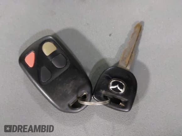 ✅ 2005 Mazda 6 Sport S • VIN: 1YVHP82D655M12411 • Lot: 43689592. Wystawiony na IAAI z przebiegiem 106 396 mil. Bezpłatny archiwum sprzedaży aukcyjnych z USA i szczegółowy raport historii pojazdu na DreamBid. Zdjęcie 11.