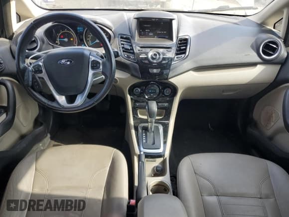 ✅ 2014 Ford Fiesta Titanium • VIN: 3FADP4FJ5EM163225 • Lot: 90686865. Wystawiony na Copart z przebiegiem 171 506 mil. Bezpłatny archiwum sprzedaży aukcyjnych z USA i szczegółowy raport historii pojazdu na DreamBid. Zdjęcie 8.