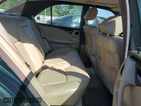 ✅ 1997 Mercedes-Benz E 320 • VIN: WDBJF55F3VA326436 • Лот: 71566945. Опубликован ранее на Copart с пробегом 99 588 миль. Бесплатный доступ к архиву аукционных продаж из США и подробный отчёт об истории автомобиля на DreamBid. Изображение 10.