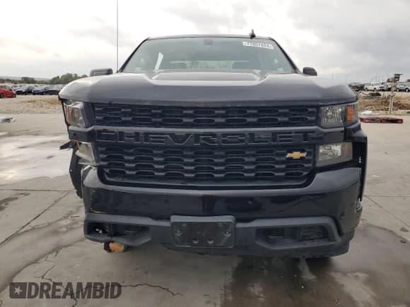 ✅ 2020 Chevrolet Silverado 1500 Custom • VIN: 3GCPWBEK3LG363251 • Lot: 77807424. Wystawiony na Copart z przebiegiem 80 317 mil. Bezpłatny archiwum sprzedaży aukcyjnych z USA i szczegółowy raport historii pojazdu na DreamBid. Zdjęcie 5.