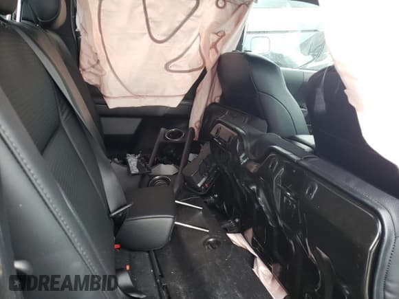 ✅ 2020 Toyota Tacoma SR5 • VIN: 5TFDZ5BNXLX050431 • Lot: 81043815. Listed on Copart with Not provided. Free auction sales archive from the USA and detailed vehicle history report at DreamBid. Image 10.