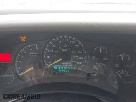 2000 Chevrolet Suburban LT с VIN 3GNFK16T7YG222237, выставлен на аукционе IAAI как лот 41613604 с пробегом 258 537 миль миль и . История ставок и продаж доступна на DreamBid. Изображение 7.