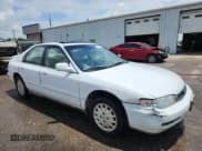 ✅ 1997 Honda Accord EX • VIN: 1HGCD5667VA138535 • Lot: 62082095. Wystawiony na Copart z przebiegiem 250 787 mil. Bezpłatny archiwum sprzedaży aukcyjnych z USA i szczegółowy raport historii pojazdu na DreamBid. Zdjęcie 4.