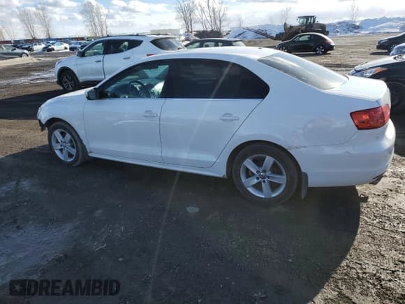 ✅ 2014 Volkswagen Jetta Comfortline • VIN: 3VWDL7AJ9EM359454 • Лот: 47766695. Опубликован ранее на Copart с пробегом 114 458 миль. Бесплатный доступ к архиву аукционных продаж из США и подробный отчёт об истории автомобиля на DreamBid. Изображение 2.