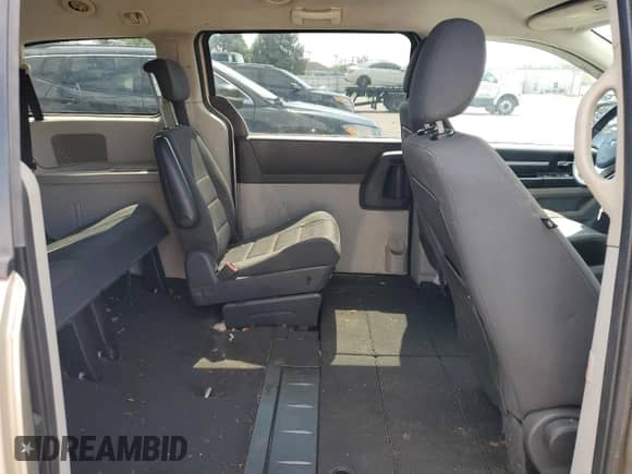 2008 Dodge Grand Caravan SXT with VIN 1D8HN54P98B189564, listed as a Copart auction lot 81112745 with 200,557 mi miles and Salvage title. Bid and sale history available at DreamBid. Image 11.