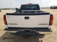 ✅ 2001 Chevrolet Silverado 2500HD LS • VIN: 1GCHK23U11F121495 • Лот: 44270243. Опубликован ранее на Copart с пробегом 218 961 миль. Бесплатный доступ к архиву аукционных продаж из США и подробный отчёт об истории автомобиля на DreamBid. Изображение 6.