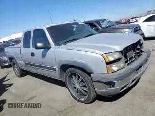 ✅ 2005 Chevrolet Silverado 1500 • VIN: 1GCEC19T75Z187062 • Лот: 70443494. Опубликован ранее на Copart с пробегом 213 905 миль. Бесплатный доступ к архиву аукционных продаж из США и подробный отчёт об истории автомобиля на DreamBid. Изображение 4.