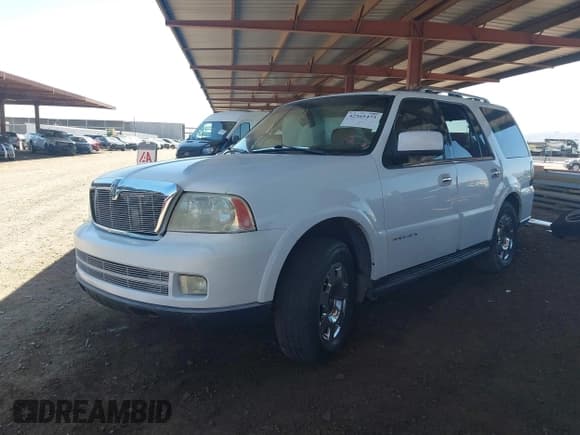 ✅ 2006 Lincoln Navigator Luxury • VIN: 5LMFU27556LJ16614 • Lot: 42565473. Wystawiony na IAAI z przebiegiem 222 112 mil. Bezpłatny archiwum sprzedaży aukcyjnych z USA i szczegółowy raport historii pojazdu na DreamBid. Zdjęcie 2.