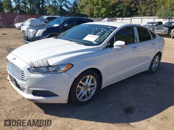✅ 2013 Ford Fusion SE • VIN: 3FA6P0H70DR232567 • Lot: 43434734. Wystawiony na IAAI z przebiegiem 204 718 mil. Bezpłatny archiwum sprzedaży aukcyjnych z USA i szczegółowy raport historii pojazdu na DreamBid. Zdjęcie 2.