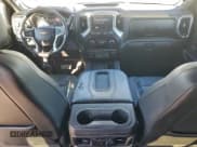 ✅ 2019 Chevrolet Silverado 1500 LTZ • VIN: 1GCUYGEL4KZ109744 • Lot: 95126325. Wystawiony na Copart z przebiegiem 171 993 mil. Bezpłatny archiwum sprzedaży aukcyjnych z USA i szczegółowy raport historii pojazdu na DreamBid. Zdjęcie 8.