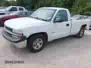 ✅ 2000 Chevrolet Silverado 1500 • VIN: 1GCEC14W8YZ321924 • Lot: 43156206. Wystawiony na IAAI z przebiegiem 134 081 mil mil. Skorzystaj z bezpłatnego archiwum sprzedaży aukcyjnych z USA i zobacz szczegółowy raport historii pojazdu na DreamBid. Zdjęcie 2.