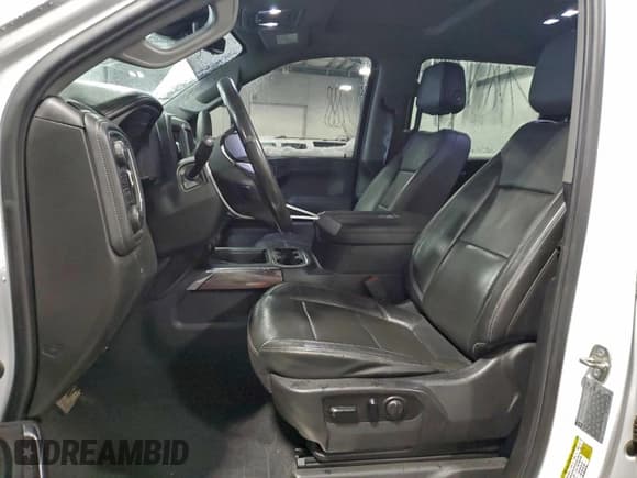 ✅ 2020 Chevrolet Silverado 3500HD LTZ • VIN: 1GC4YUEYXLF162638 • Lot: 96520465. Wystawiony na Copart z przebiegiem 128 201 mil. Bezpłatny archiwum sprzedaży aukcyjnych z USA i szczegółowy raport historii pojazdu na DreamBid. Zdjęcie 7.