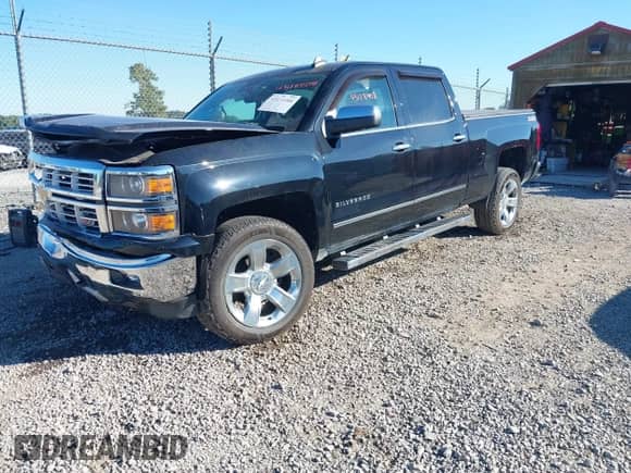 2015 Chevrolet Silverado 1500 LTZ z VIN 3GCUKSEC0FG537689, wystawiony jako IAAI lot #43118408 z przebiegiem 127 218 mil mil oraz . Historia ofert i sprzedaży dostępna na DreamBid. Obrazek 2.