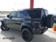 ✅ 2021 Land Rover Defender SE • VIN: SALEP7RU0M2041019 • Lot: 41177164. Listed on IAAI with 25,306 mi. Free auction sales archive from the USA and detailed vehicle history report at DreamBid. Image 14.