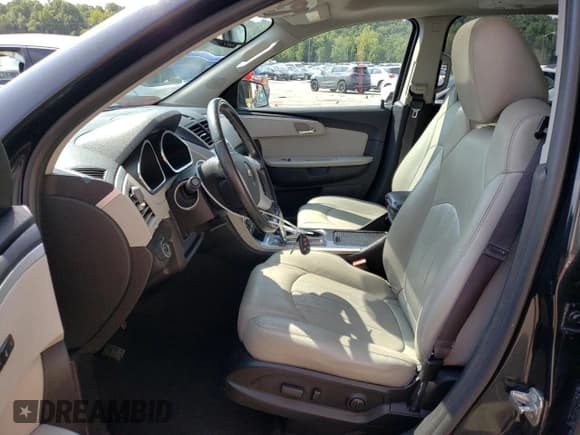 ✅ 2012 Chevrolet Traverse LTZ • VIN: 1GNKVLED4CJ421684 • Lot: 68423714. Wystawiony na Copart z przebiegiem 162 283 mil. Bezpłatny archiwum sprzedaży aukcyjnych z USA i szczegółowy raport historii pojazdu na DreamBid. Zdjęcie 7.