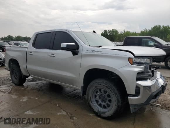 ✅ 2019 Chevrolet Silverado 1500 LT • VIN: 3GCPYDEK5KG191597 • Lot: 62131945. Wystawiony na Copart z przebiegiem 100 787 mil. Bezpłatny archiwum sprzedaży aukcyjnych z USA i szczegółowy raport historii pojazdu na DreamBid. Zdjęcie 4.