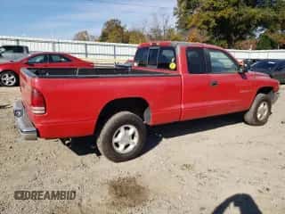 1997 Dodge Dakota z VIN 1B7GG23X4VS116943, wystawiony jako Copart lot #78241234 z przebiegiem 217 957 mil mil oraz Szkoda całkowita • Salvage title. Historia ofert i sprzedaży dostępna na DreamBid. Obrazek 3.