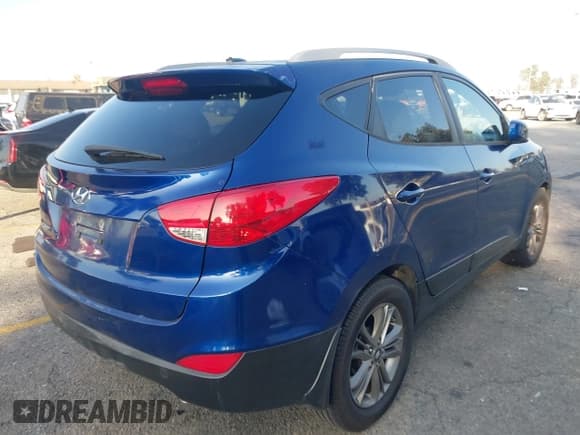 ✅ 2014 Hyundai Tucson SE • VIN: KM8JU3AG8EU795719 • Lot: 43553101. Wystawiony na IAAI z przebiegiem 117 762 mil. Bezpłatny archiwum sprzedaży aukcyjnych z USA i szczegółowy raport historii pojazdu na DreamBid. Zdjęcie 4.