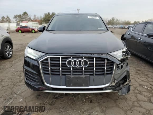 ✅ 2022 Audi Q7 Premium • VIN: WA1AJBF77ND002422 • Lot: 87069954. Wystawiony na Copart z przebiegiem 67 291 mil. Bezpłatny archiwum sprzedaży aukcyjnych z USA i szczegółowy raport historii pojazdu na DreamBid. Zdjęcie 5.
