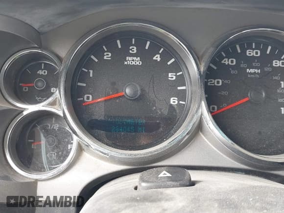 ✅ 2009 Chevrolet Silverado 2500HD LT • VIN: 1GCHK59K99E147190 • Lot: 42651797. Wystawiony na IAAI z przebiegiem 284 045 mil. Bezpłatny archiwum sprzedaży aukcyjnych z USA i szczegółowy raport historii pojazdu na DreamBid. Zdjęcie 6.