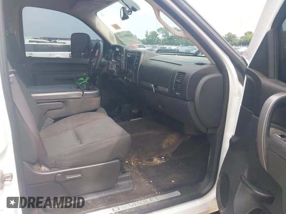 ✅ 2012 Chevrolet Silverado 2500HD LT • VIN: 1GC1KXCG2CF244914 • Lot: 42800323. Listed on IAAI with 256,380 mi. Free auction sales archive from the USA and detailed vehicle history report at DreamBid. Image 5.