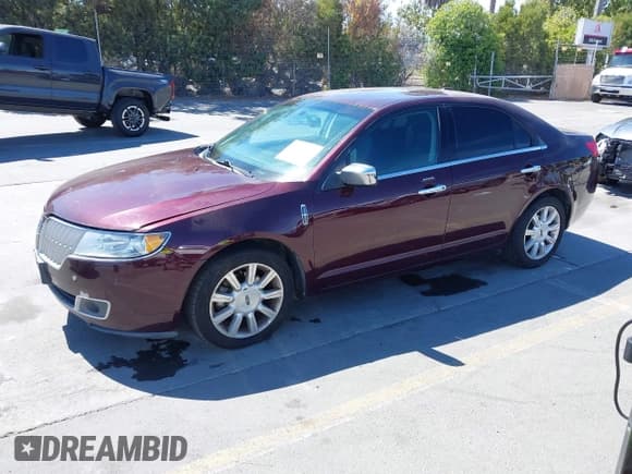 ✅ 2011 Lincoln MKZ • VIN: 3LNHL2GC9BR772419 • Lot: 43162177. Wystawiony na IAAI z przebiegiem 161 744 mil. Bezpłatny archiwum sprzedaży aukcyjnych z USA i szczegółowy raport historii pojazdu na DreamBid. Zdjęcie 2.