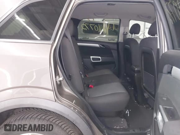 ✅ 2012 Chevrolet Captiva Sport LS • VIN: 3GNAL2EK2CS558082 • Lot: 42110772. Wystawiony na IAAI z przebiegiem 83 253 mil. Bezpłatny archiwum sprzedaży aukcyjnych z USA i szczegółowy raport historii pojazdu na DreamBid. Zdjęcie 8.