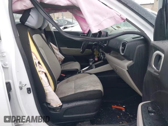 ✅ 2020 Hyundai Venue SEL • VIN: KMHRC8A32LU047674 • Lot: 41678239. Listed on IAAI with 56,061 mi. Free auction sales archive from the USA and detailed vehicle history report at DreamBid. Image 5.