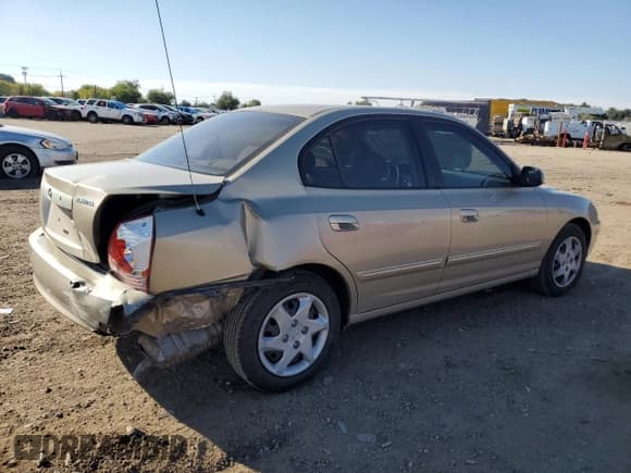 ✅ 2005 Hyundai Elantra GLS • VIN: KMHDN46D55U197862 • Lot: 80668284. Wystawiony na Copart z przebiegiem 198 776 mil. Bezpłatny archiwum sprzedaży aukcyjnych z USA i szczegółowy raport historii pojazdu na DreamBid. Zdjęcie 3.