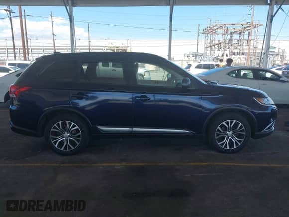 2018 Mitsubishi Outlander ES с VIN JA4AD2A3XJJ004947, выставлен на аукционе IAAI как лот 43085186 с пробегом 102 321 миль миль и . История ставок и продаж доступна на DreamBid. Изображение 14.