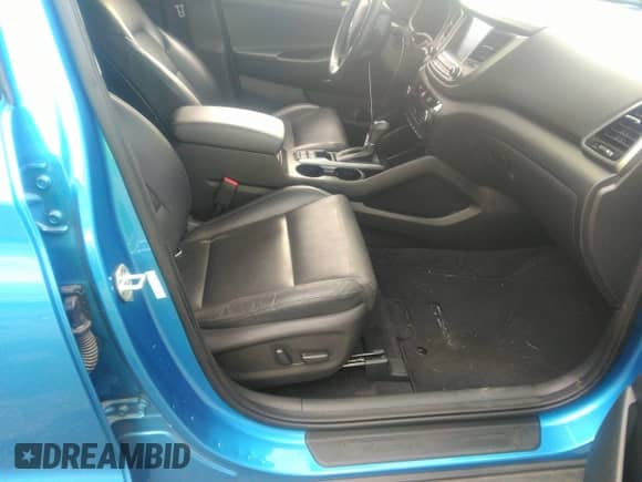 2018 Hyundai Tucson SEL z VIN KM8J33A45JU696343, wystawiony jako IAAI lot #42746454 z przebiegiem 118 443 mil mil oraz . Historia ofert i sprzedaży dostępna na DreamBid. Obrazek 5.