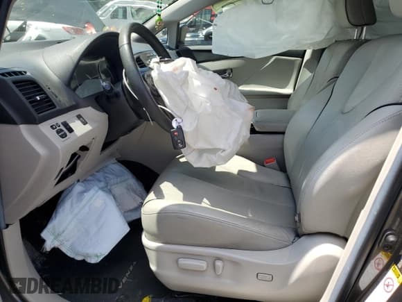 ✅ 2015 Toyota Venza XLE • VIN: 4T3ZK3BB9FU071042 • Лот: 68086695. Опубликован ранее на Copart с пробегом 51 155 миль. Бесплатный доступ к архиву аукционных продаж из США и подробный отчёт об истории автомобиля на DreamBid. Изображение 7.