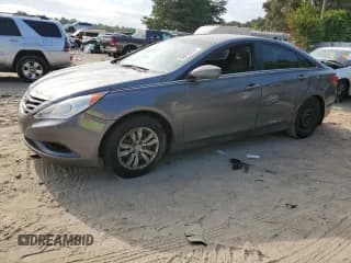 ✅ 2011 Hyundai Sonata GLS • VIN: 5NPEB4AC8BH281812 • Lot: 68816014. Listed on Copart with 180,936 mi. Free auction sales archive from the USA and detailed vehicle history report at DreamBid. Image 1.