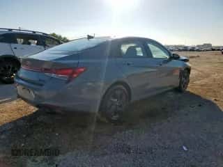 2023 Hyundai Elantra SEL z VIN KMHLM4AG3PU374539, wystawiony jako Copart lot #80495595 z przebiegiem 56 428 mil mil oraz Czysty tytuł • Clean title. Historia ofert i sprzedaży dostępna na DreamBid. Obrazek 3.