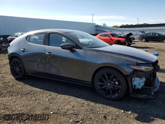✅ 2019 Mazda 3 Premium • VIN: JM1BPBNM4K1125558 • Лот: 70306565. Опубликован ранее на Copart с пробегом 48 060 миль. Бесплатный доступ к архиву аукционных продаж из США и подробный отчёт об истории автомобиля на DreamBid. Изображение 4.