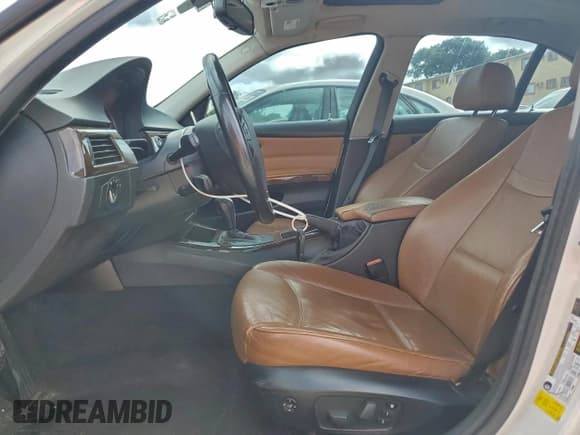 ✅ 2010 BMW 3 Series 328i xDrive • VIN: WBAPK5C50AA650338 • Lot: 95477305. Listed on Copart with 159,899 mi. Free auction sales archive from the USA and detailed vehicle history report at DreamBid. Image 7.