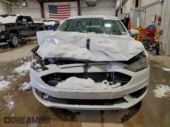 ✅ 2018 Ford Fusion SE • VIN: 3FA6P0LU3JR209230 • Lot: 95181755. Wystawiony na Copart z przebiegiem 166 749 mil. Bezpłatny archiwum sprzedaży aukcyjnych z USA i szczegółowy raport historii pojazdu na DreamBid. Zdjęcie 5.