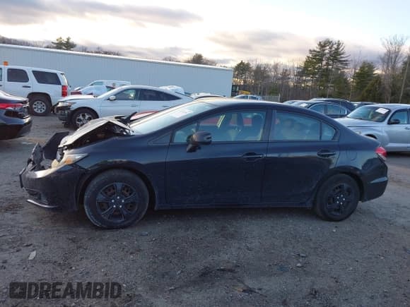 ✅ 2013 Honda Civic LX • VIN: 2HGFB2F5XDH527579 • Лот: 43712361. Опубликован ранее на IAAI с пробегом 138 815 миль. Бесплатный доступ к архиву аукционных продаж из США и подробный отчёт об истории автомобиля на DreamBid. Изображение 14.