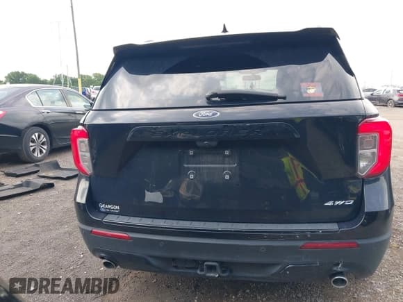 ✅ 2022 Ford Explorer ST-Line • VIN: 1FMSK8KH7NGC15129 • Lot: 42741177. Listed on IAAI with 83,674 mi. Free auction sales archive from the USA and detailed vehicle history report at DreamBid. Image 16.