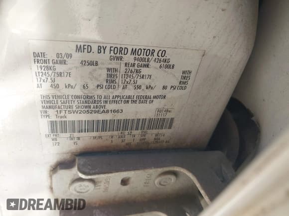 ✅ 2009 Ford F-250 XL • VIN: 1FTSW20529EA81663 • Lot: 43781292. Listed on IAAI with 299,455 mi. Free auction sales archive from the USA and detailed vehicle history report at DreamBid. Image 9.