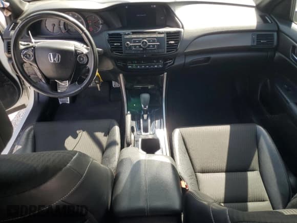 ✅ 2017 Honda Accord Sport • VIN: 1HGCR2F59HA179504 • Lot: 80209635. Wystawiony na Copart z przebiegiem 49 608 mil. Bezpłatny archiwum sprzedaży aukcyjnych z USA i szczegółowy raport historii pojazdu na DreamBid. Zdjęcie 8.