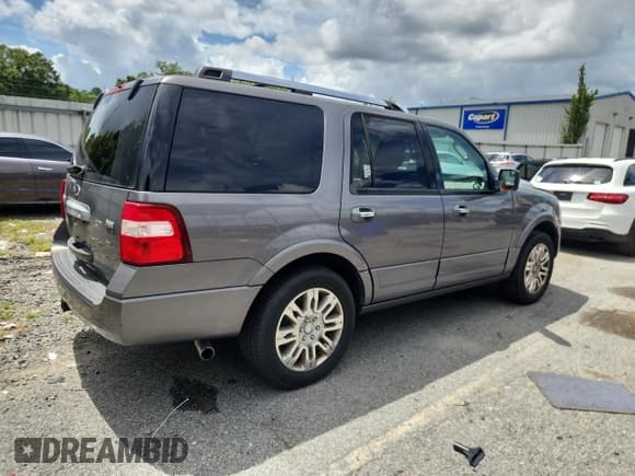 ✅ 2013 Ford Expedition Limited • VIN: 1FMJU1K50DEF11185 • Лот: 64448125. Опубликован ранее на Copart с пробегом 133 549 миль. Бесплатный доступ к архиву аукционных продаж из США и подробный отчёт об истории автомобиля на DreamBid. Изображение 3.