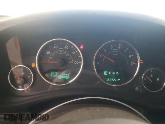 ✅ 2017 Jeep Wrangler Unlimited Rubicon Recon • VIN: 1C4BJWFG8HL681788 • Lot: 47346025. Wystawiony na Copart z przebiegiem 22 551 mil. Bezpłatny archiwum sprzedaży aukcyjnych z USA i szczegółowy raport historii pojazdu na DreamBid. Zdjęcie 9.