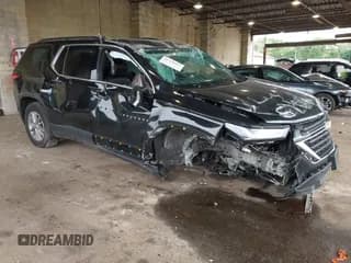 ✅ 2022 Chevrolet Traverse LT • VIN: 1GNEVHKW3NJ106085 • Lot: 42336977. Wystawiony na IAAI z przebiegiem 66 452 mil. Bezpłatny archiwum sprzedaży aukcyjnych z USA i szczegółowy raport historii pojazdu na DreamBid. Zdjęcie 1.