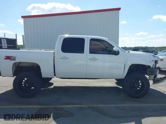 ✅ 2009 Chevrolet Silverado 1500 LT • VIN: 3GCEK23M79G289638 • Lot: 39254482. Listed on IAAI with 165,372 mi. Free auction sales archive from the USA and detailed vehicle history report at DreamBid. Image 13.