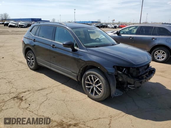 ✅ 2021 Volkswagen Tiguan S • VIN: 3VV0B7AX0MM068396 • Lot: 54058005. Wystawiony na Copart z przebiegiem 42 103 mil. Bezpłatny archiwum sprzedaży aukcyjnych z USA i szczegółowy raport historii pojazdu na DreamBid. Zdjęcie 4.