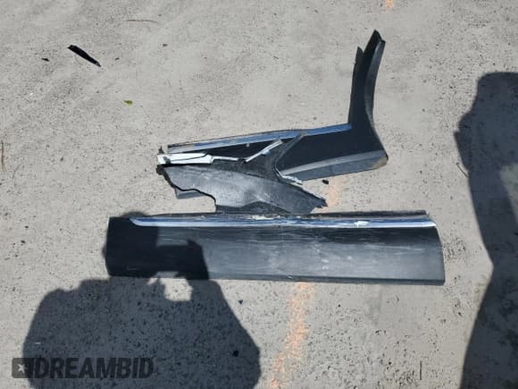 ✅ 2020 Hyundai Santa Fe SEL • VIN: 5NMS33AD4LH199190 • Lot: 49813684. Wystawiony na Copart z przebiegiem 51 873 mil. Bezpłatny archiwum sprzedaży aukcyjnych z USA i szczegółowy raport historii pojazdu na DreamBid. Zdjęcie 15.